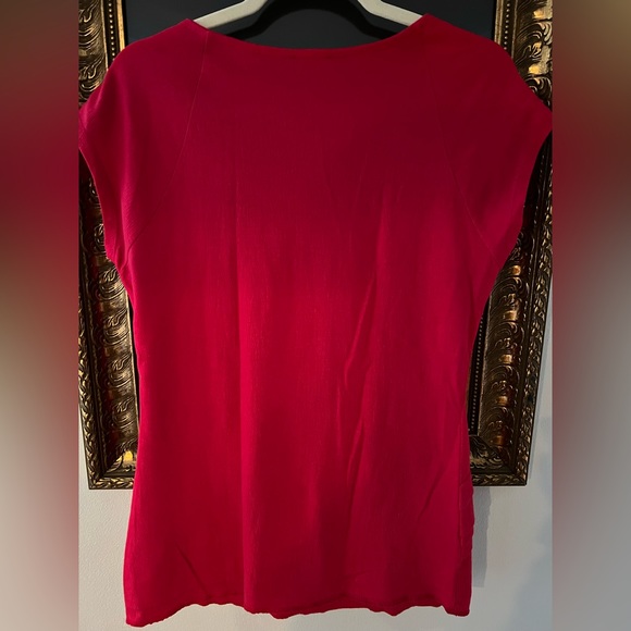 Not your average tee, hot pink, unusual neck line & unique details - Picture 3 of 5